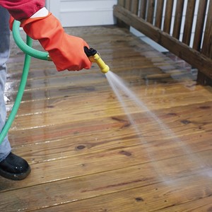 ���� ������� ����� �� Wood Stripper